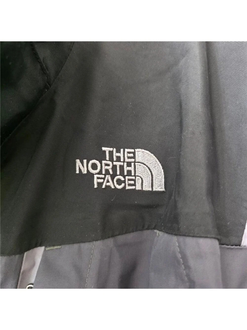 The North Face Men’s L Black Gray Ski Snowboard Jacket Powder Skirt No Hood